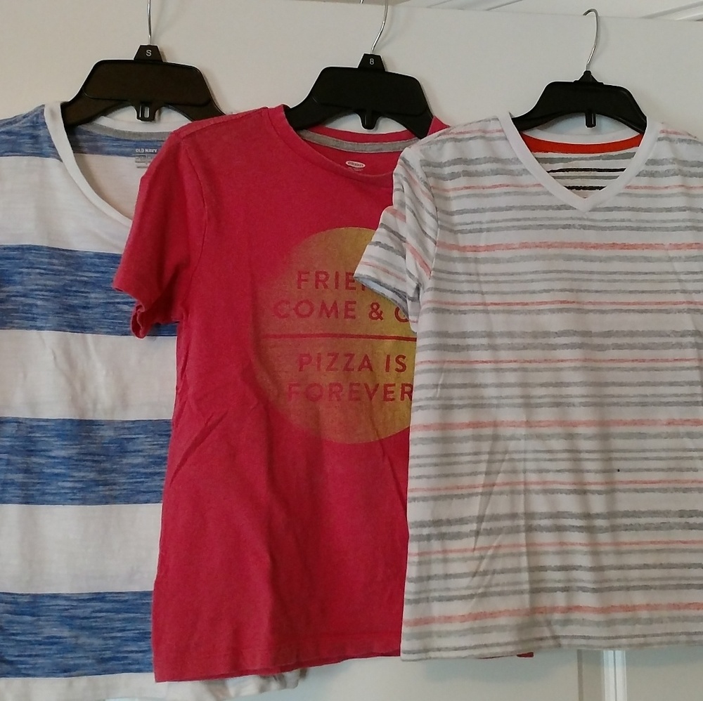 6 Boys size small 8-10 t-shirts